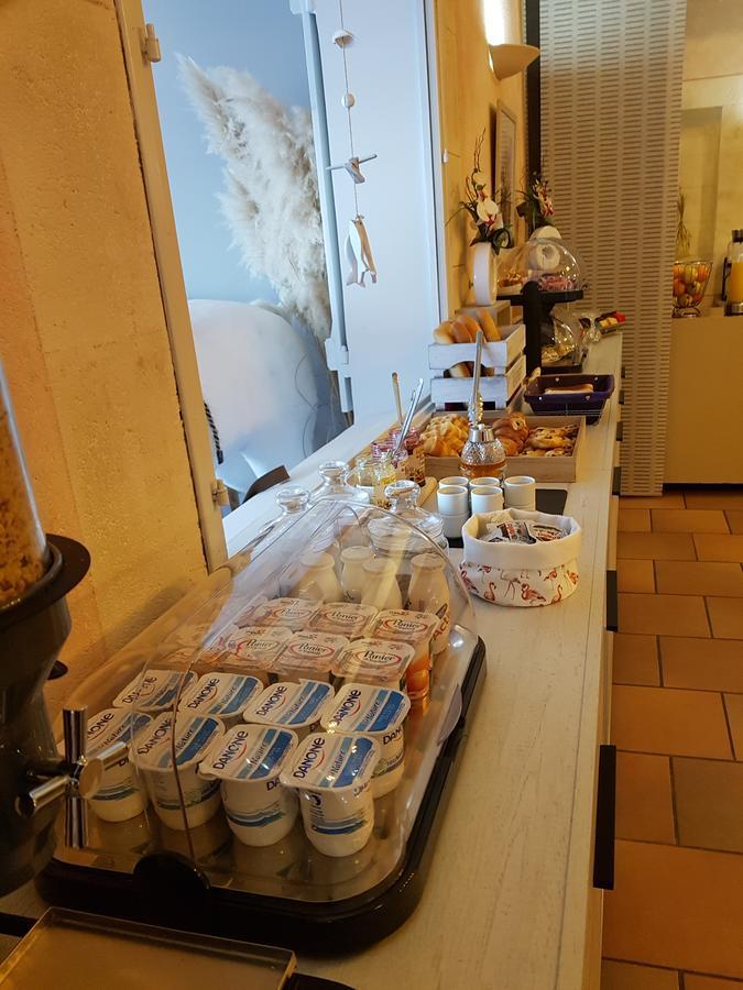 Logis Le Nid Du Pont De Gau Aparthotel Saintes-Maries-de-la-Mer Kültér fotó